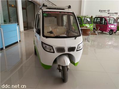 电动全封闭电动三轮车