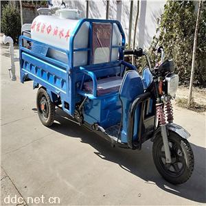 山东久达2吨电动洒水车